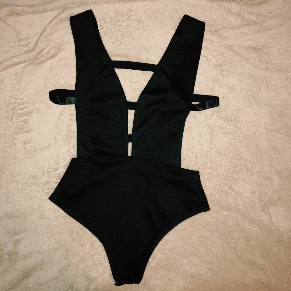 Banjul Black Side Cutout Black Bodysuit Medium